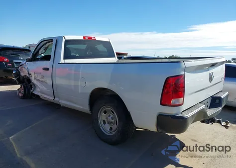 2019 Ram 1500 Classic Tradesman 4X4 8' Box z USA, uszkodzony, nr VIN 3C6JR7DT5KG726840